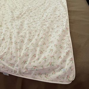 Vintage baby Guess blanket